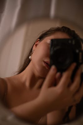 Sophie, 23