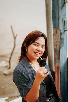 Anna, 26