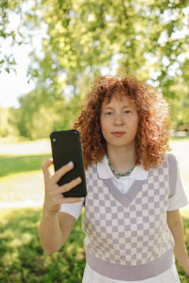 Sarah, 31